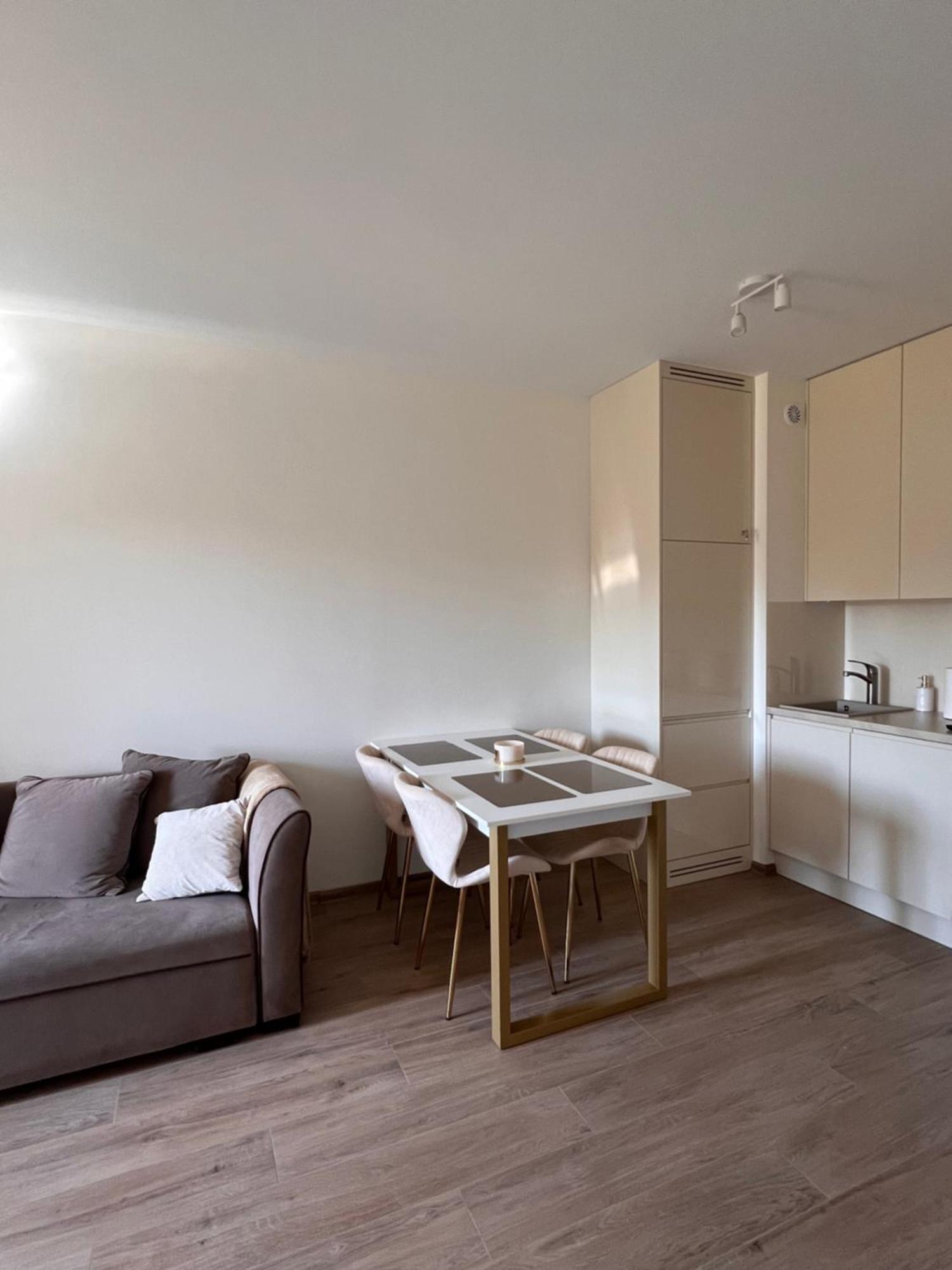 Apartament 70 Metro Warsaw Exterior photo